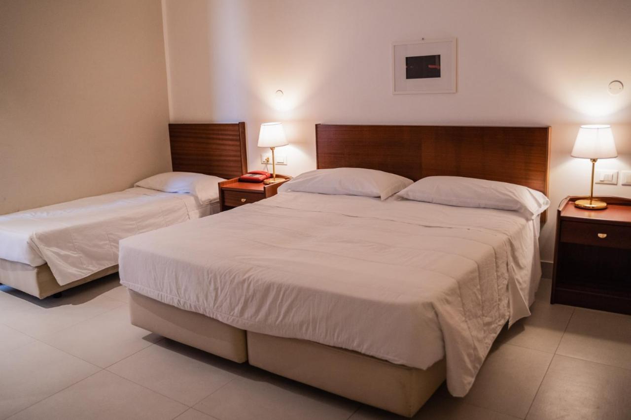 Hotel Mediterraneo Palermo Esterno foto