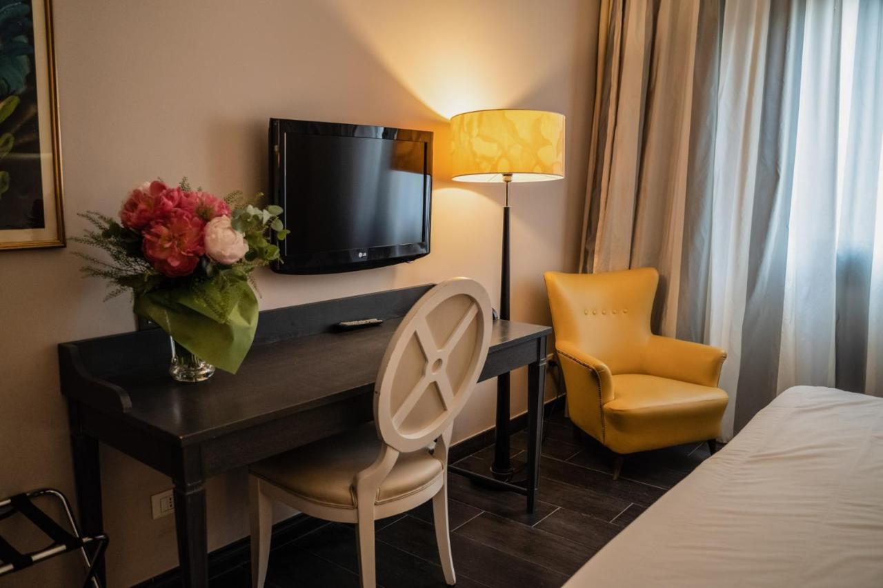 Hotel Mediterraneo Palermo Esterno foto