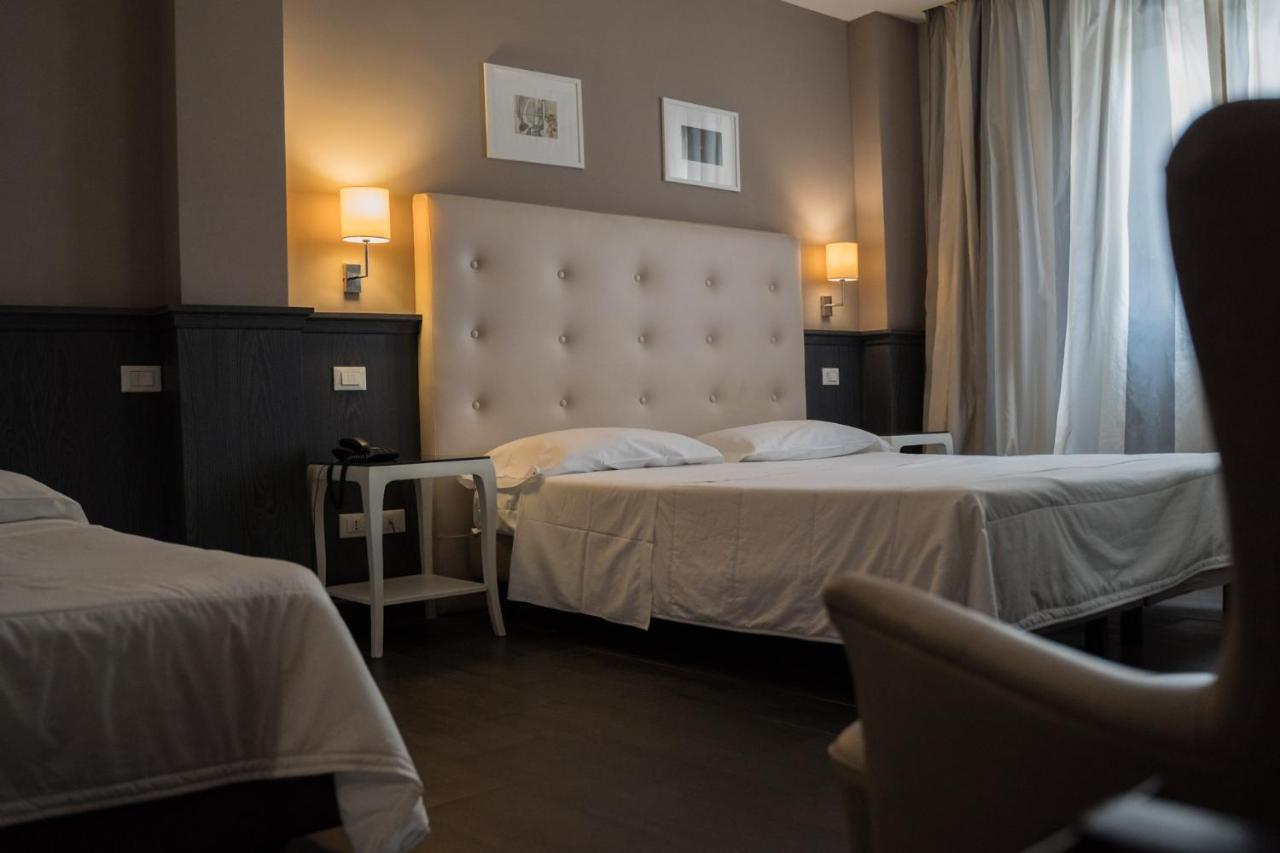 Hotel Mediterraneo Palermo Esterno foto