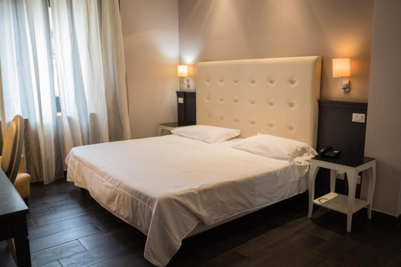 Hotel Mediterraneo Palermo Esterno foto
