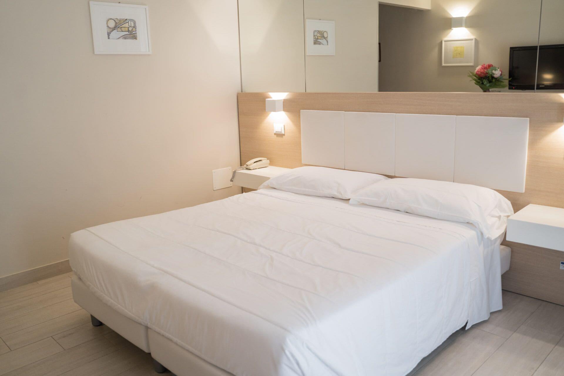 Hotel Mediterraneo Palermo Esterno foto