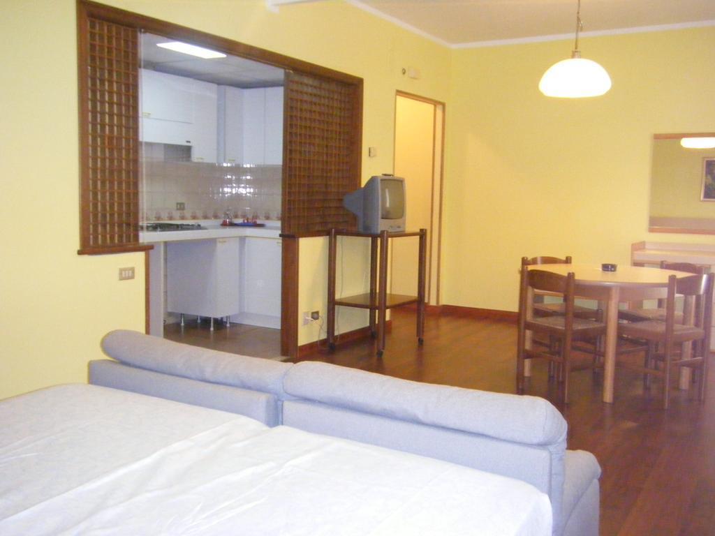 Hotel Mediterraneo Palermo Esterno foto