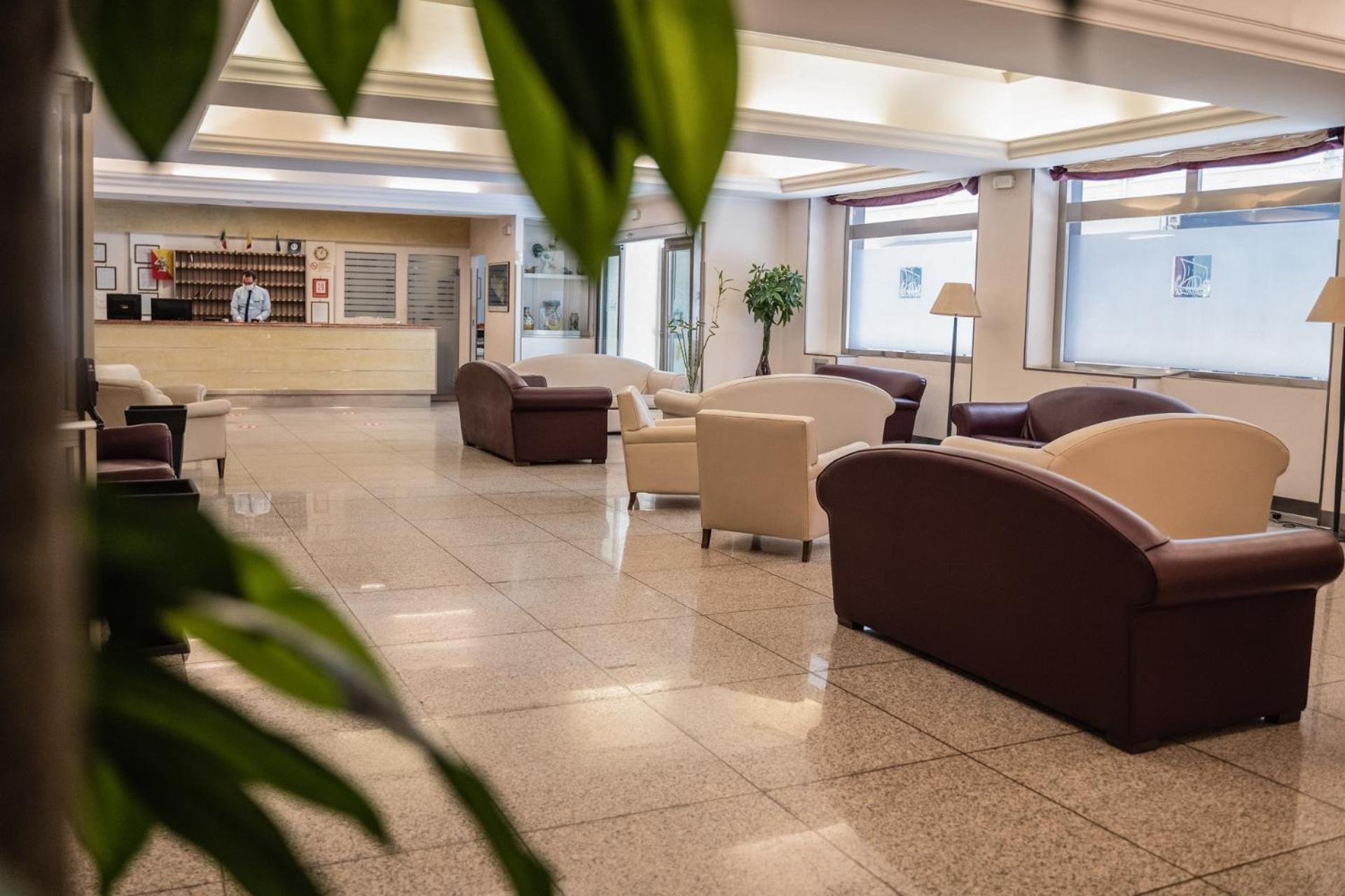 Hotel Mediterraneo Palermo Esterno foto