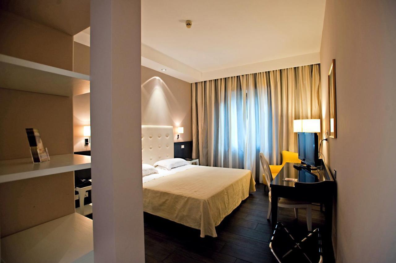 Hotel Mediterraneo Palermo Esterno foto